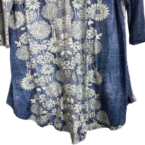 Simply Aster Women’s 1X Tunic Top Blue White Floral Print Boho Casual Stretch - Picture 3 of 12